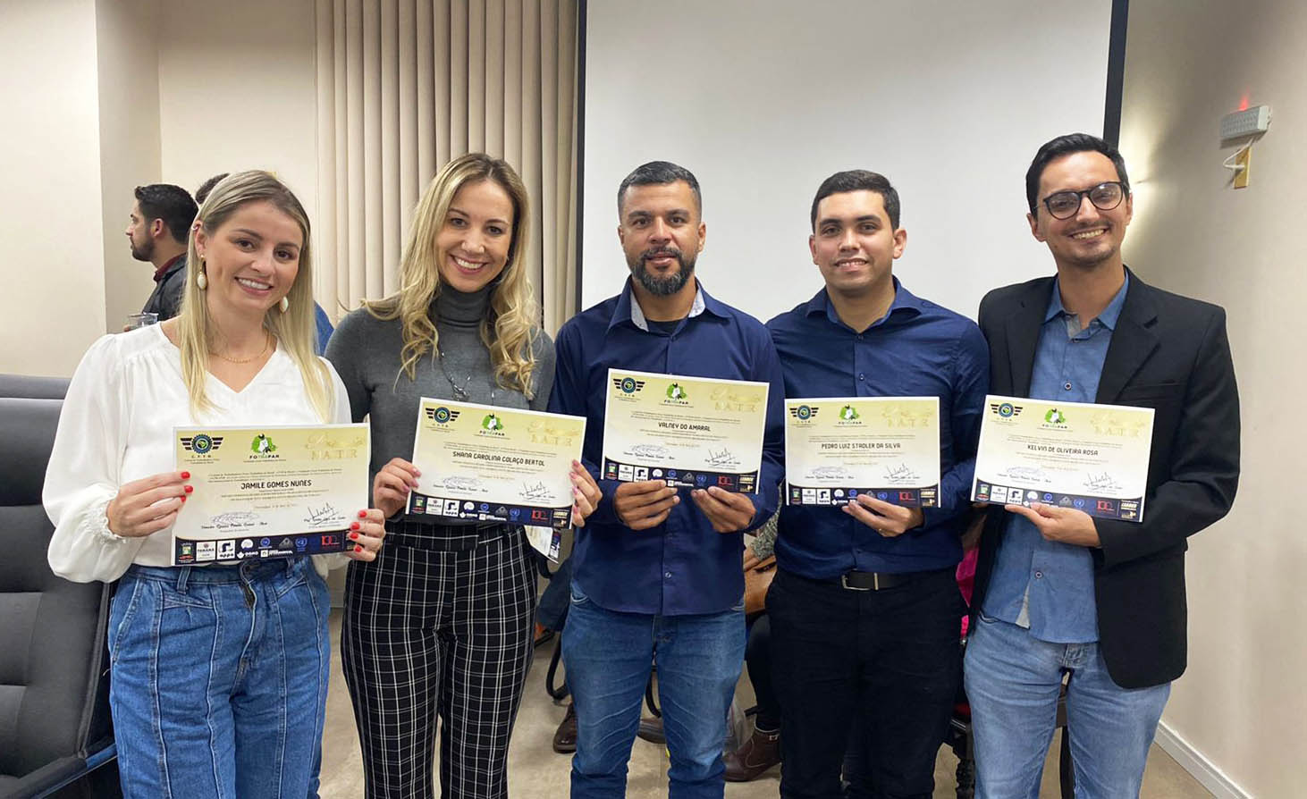 Colaboradores do OGMO/Paranaguá e TPAs são homenageados pelo mês do trabalhador na Câmara Municipal